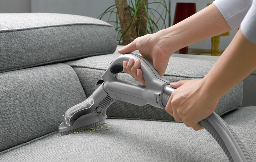 sofa i odkurzanie