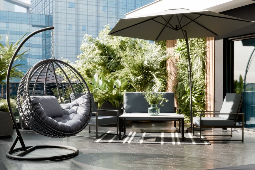 Balkon w stylu urban jungle